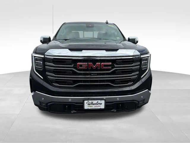 New 2026 Onyx Black GMC SLT image 9