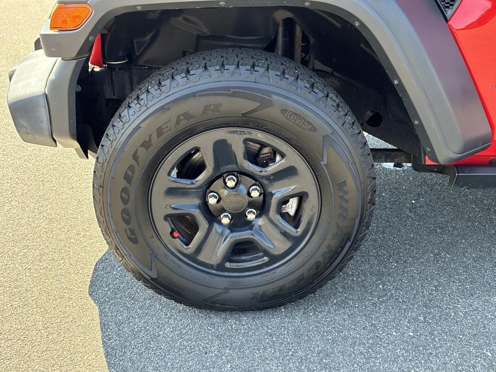 Used 2019 Red Jeep Unlimited Sport image 14