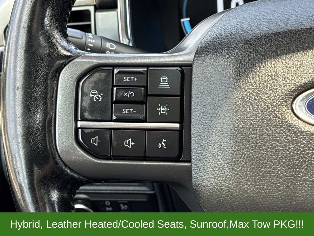 Used 2022 White Ford Lariat image 28