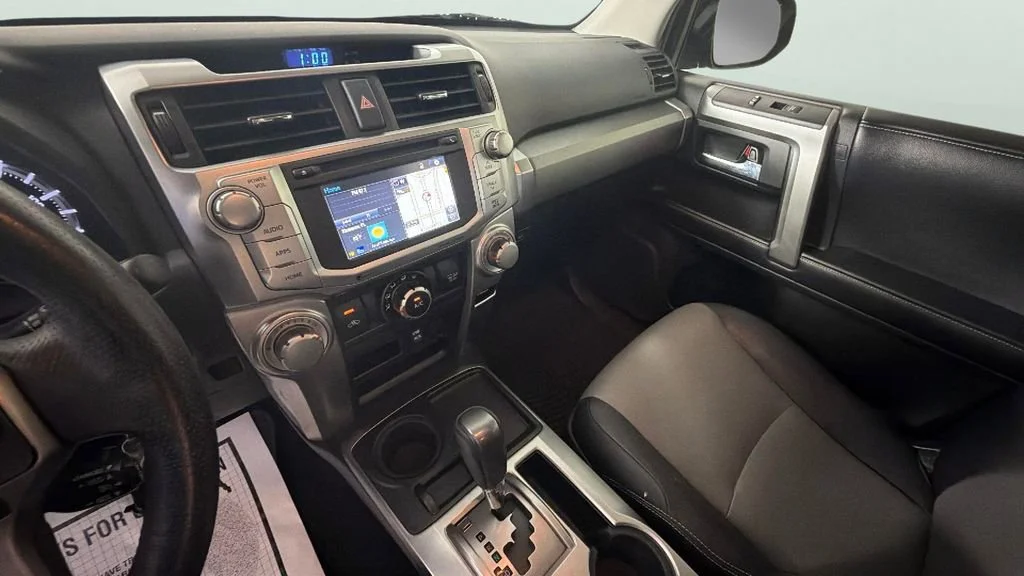 Used 2017 Gray Toyota SR5 image 19