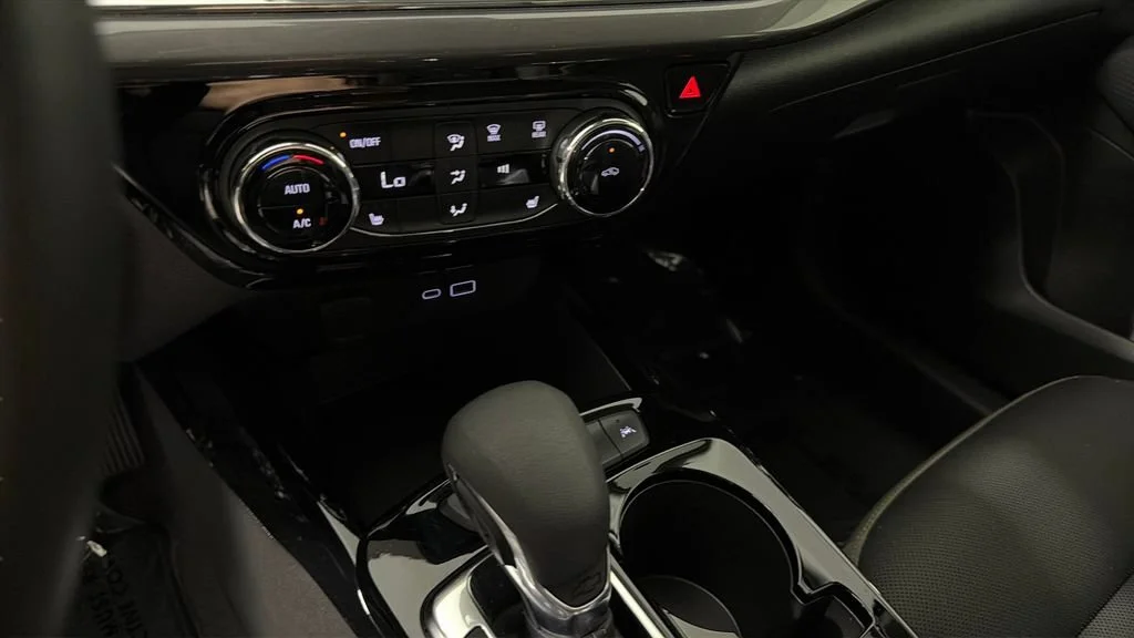 Used 2025 Cacti Green Chevrolet ACTIV image 22