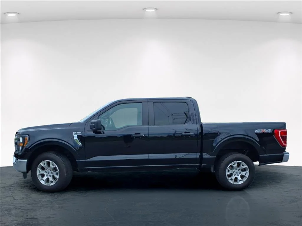 Used 2023 Black Ford XLT image 11
