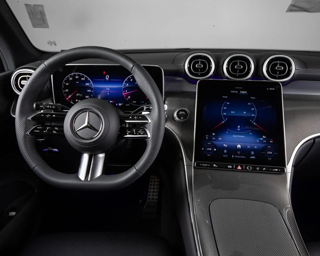New 2026 Black Mercedes-Benz GLC 300 image 8