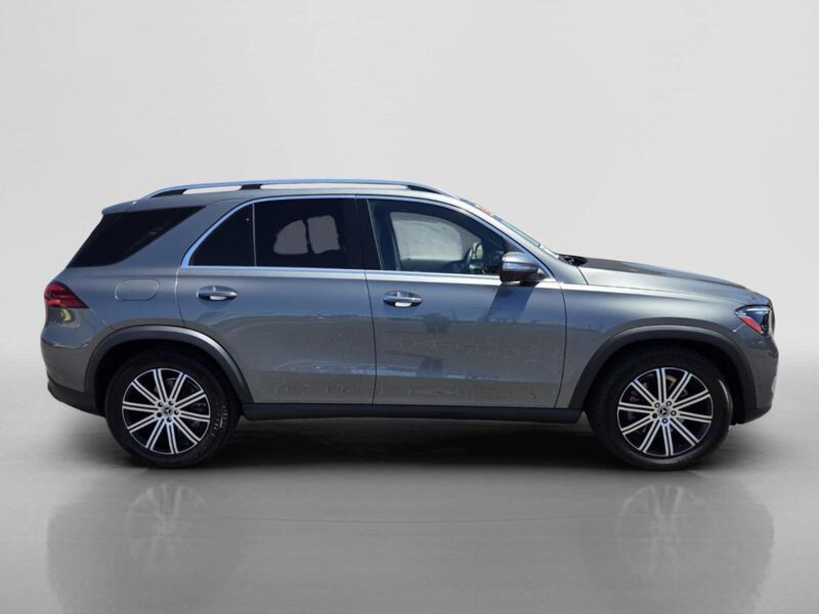 Used 2026 Selenite Grey Metallic Mercedes-Benz GLE 350 4MATIC® SUV image 6