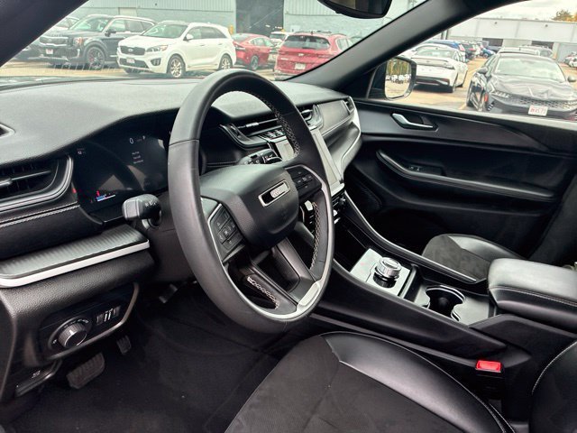 Used 2023 Baltic Gray Metallic Clearcoat Jeep Altitude X image 12