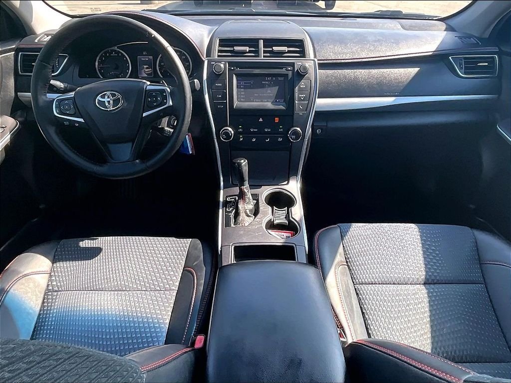 Used 2015 Black Toyota SE image 21