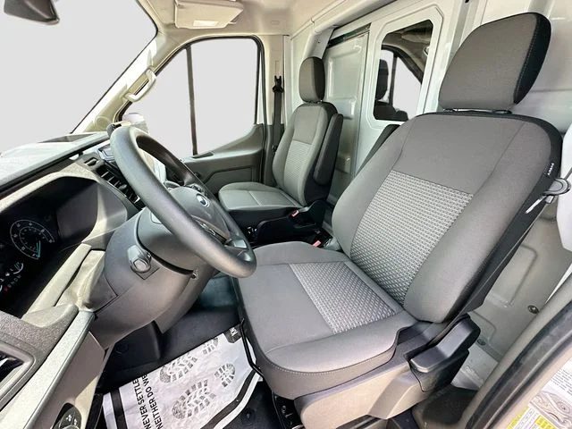 New 2025 Oxford White Ford Base image 15