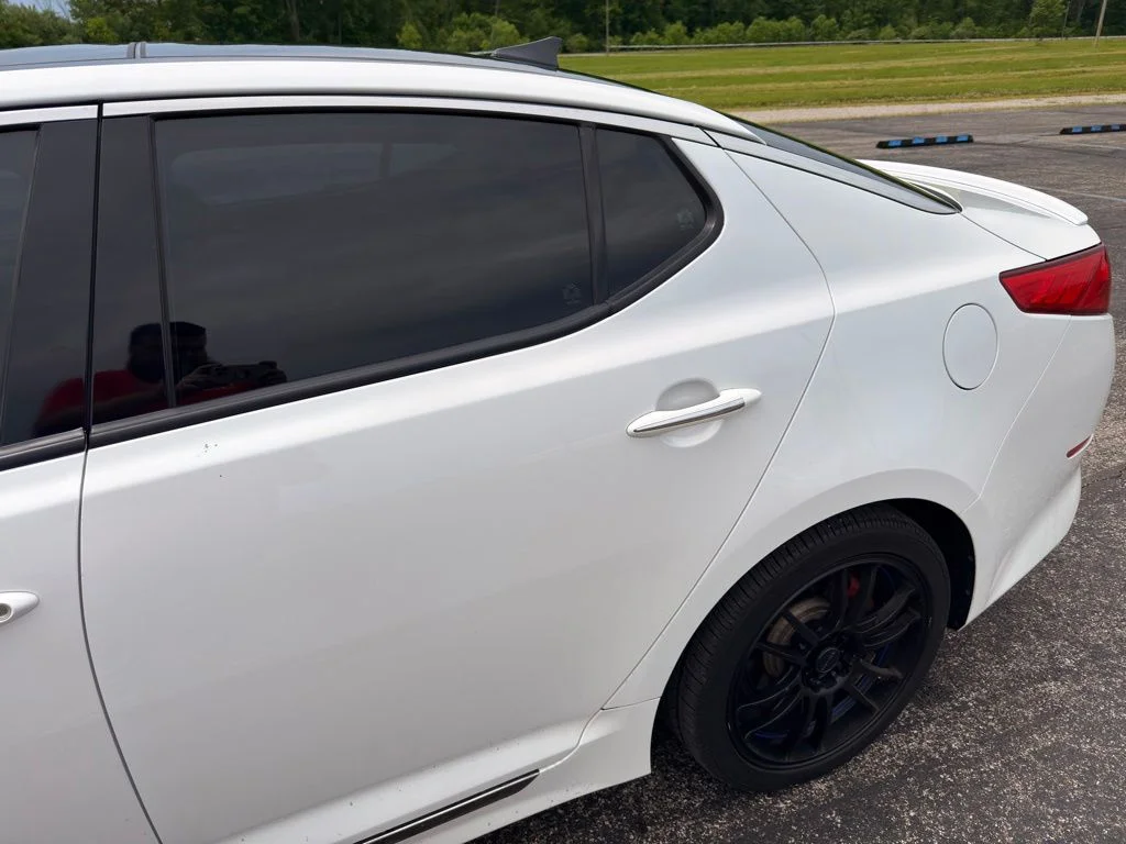 Used 2014 White Kia SXL image 9