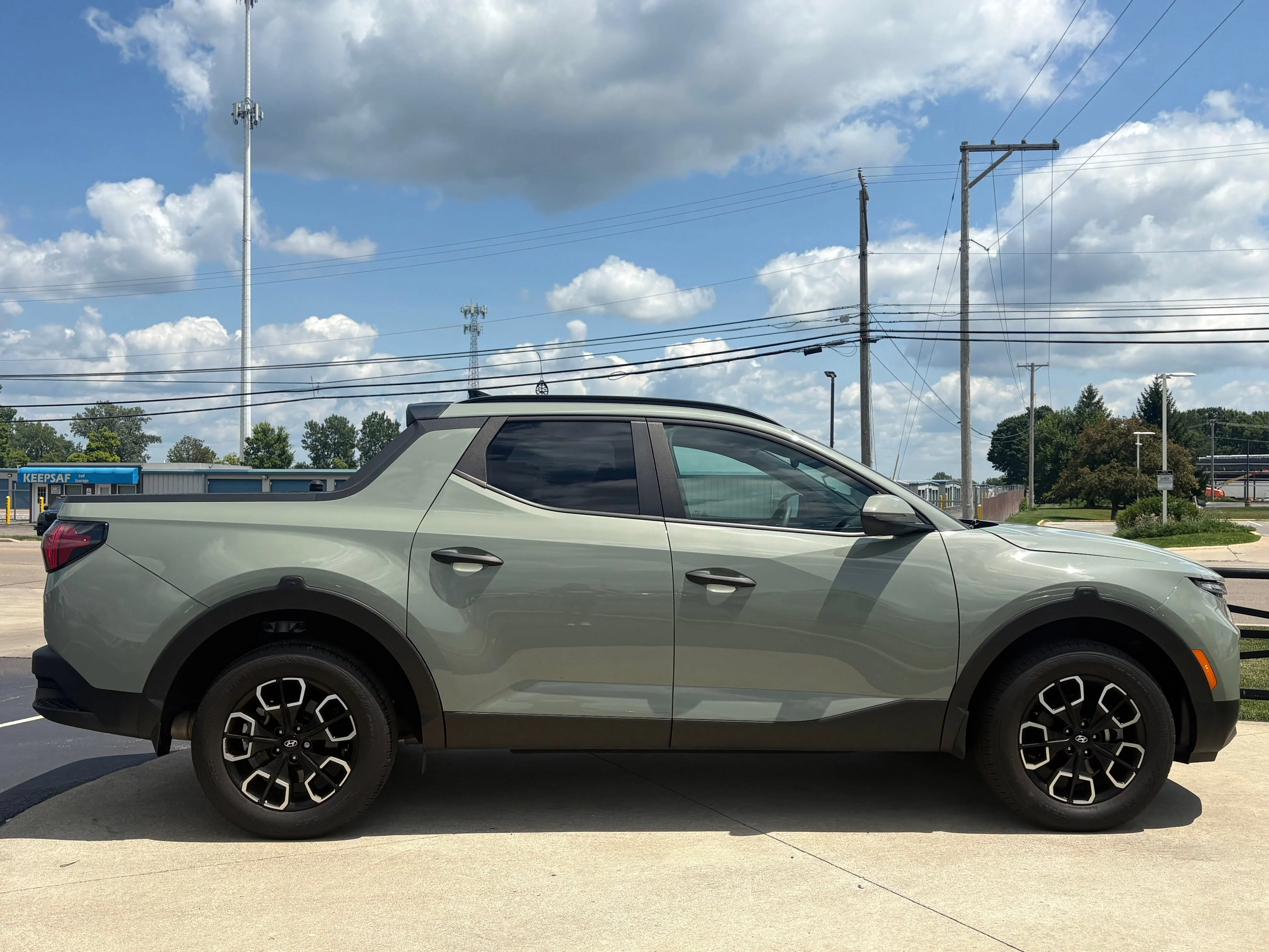 Used 2024 Gray Hyundai SEL image 8