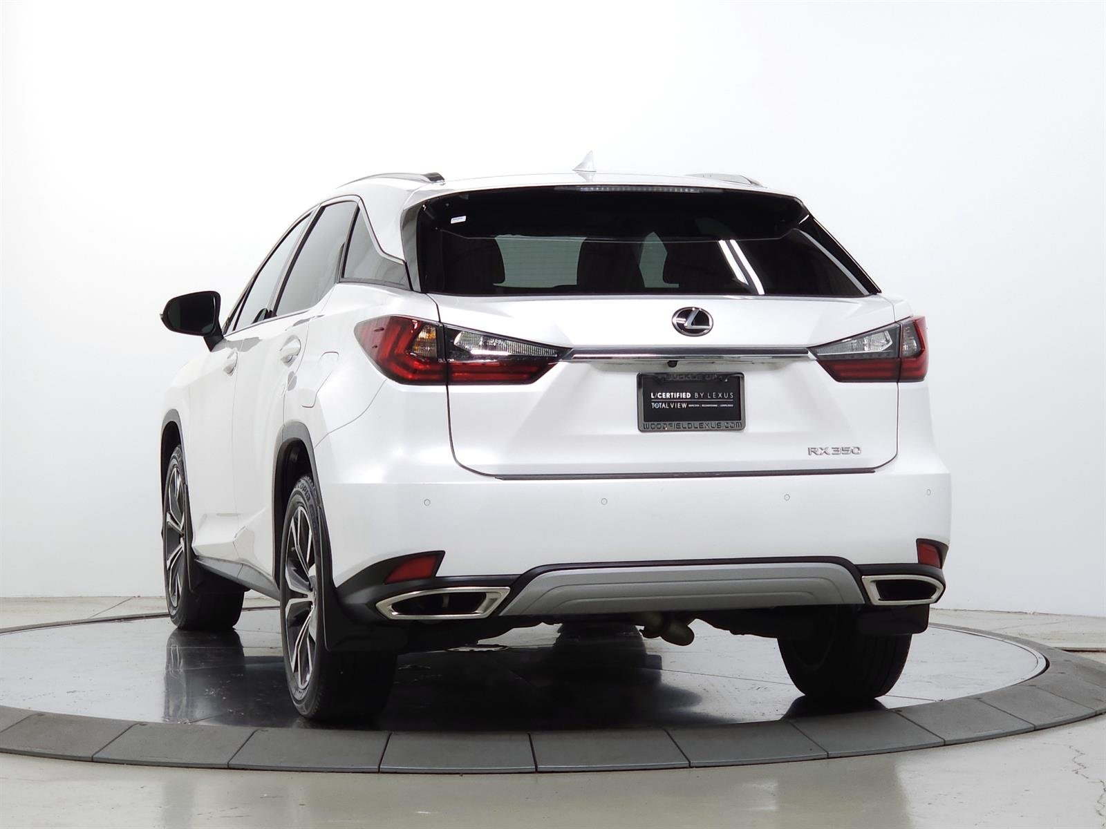 Certified Used 2020 White Lexus  image 5