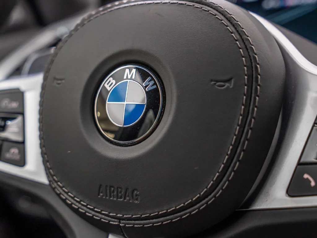 Used 2020 Black Sapphire Metallic BMW M50i image 35