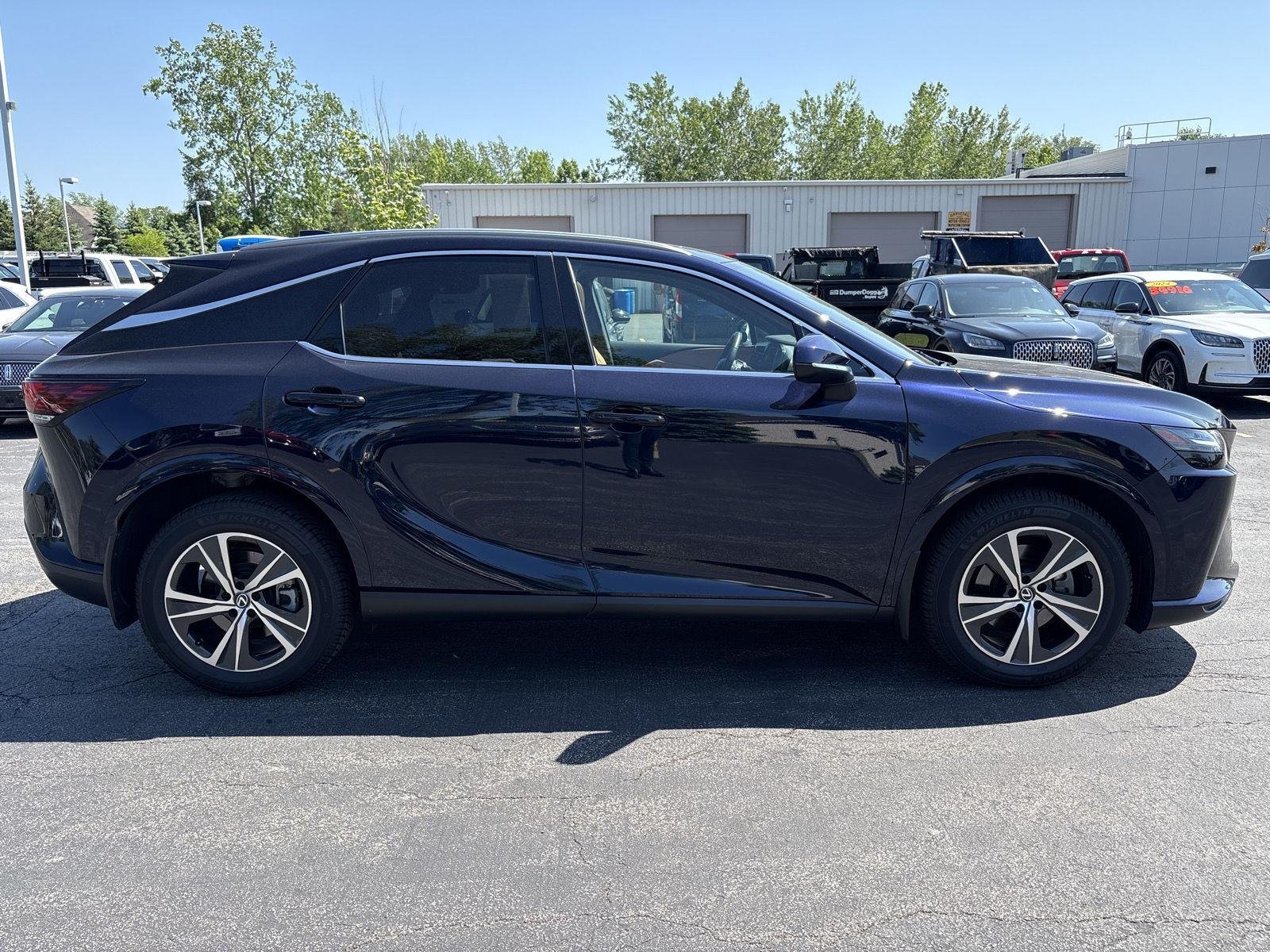 Used 2025 Nightfall Mica Lexus Premium image 21