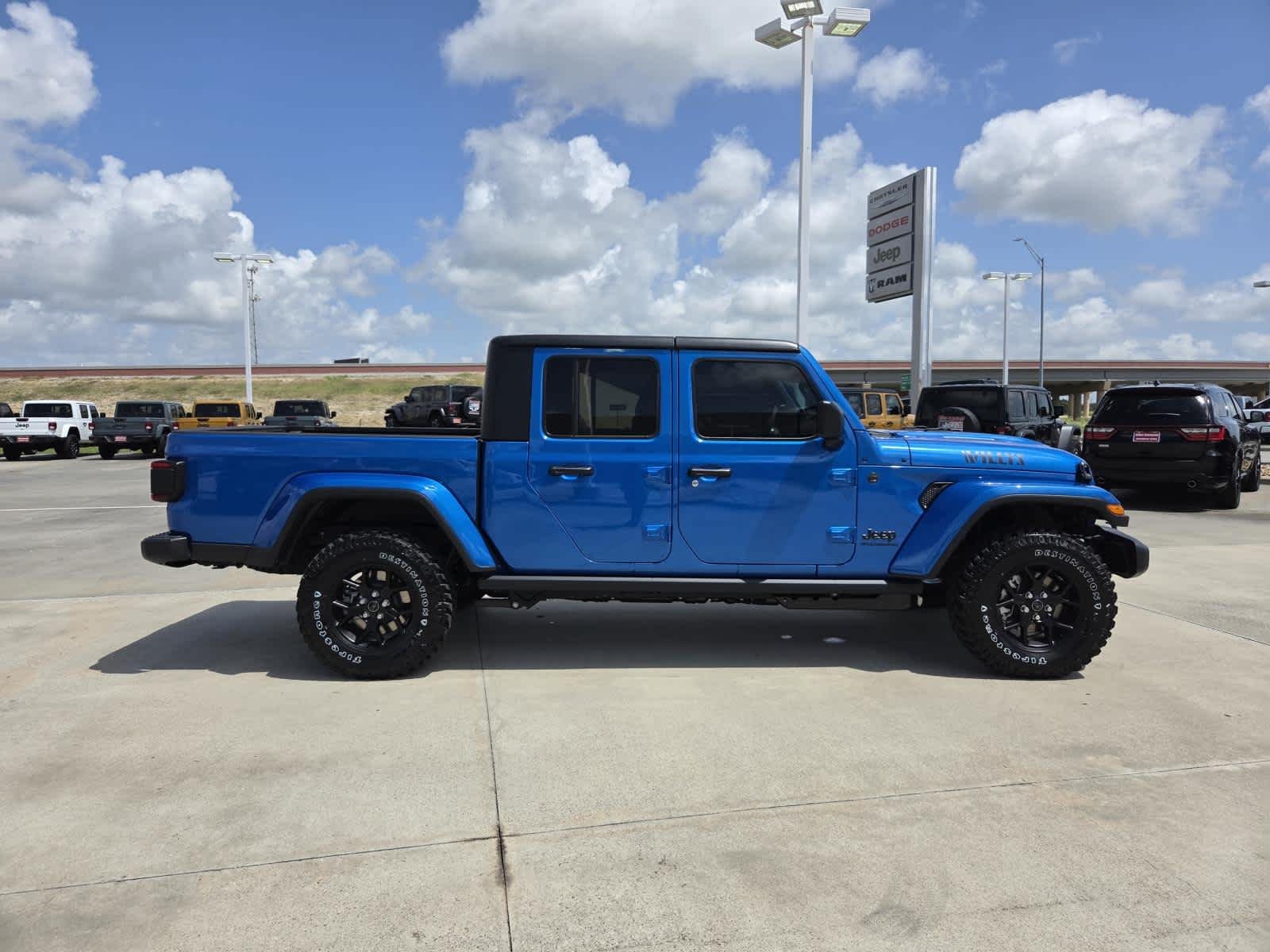 New 2026 Hydro Blue Pearl-Coat Exterior Paint Jeep Willys image 6
