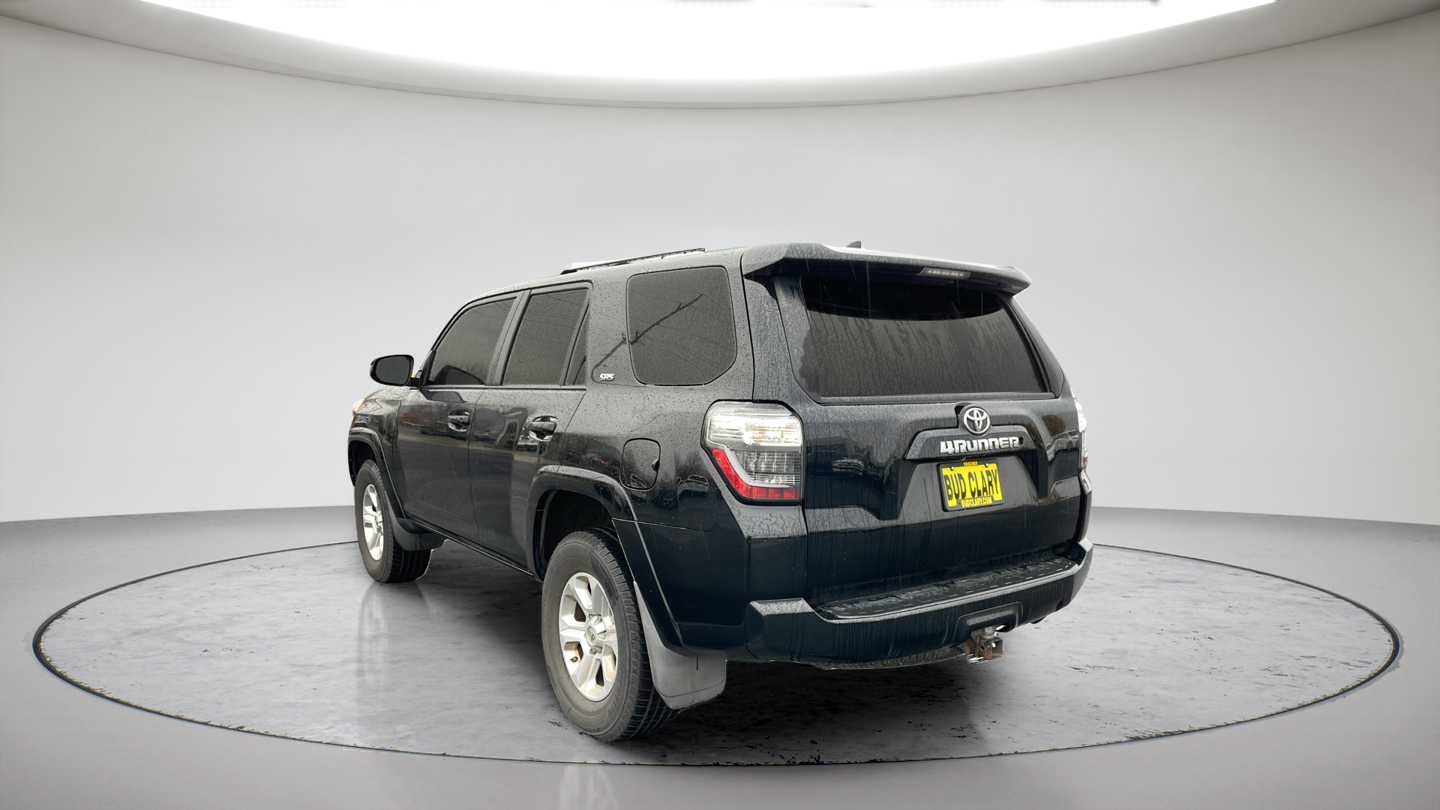 Used 2016 Black Toyota SR5 image 7