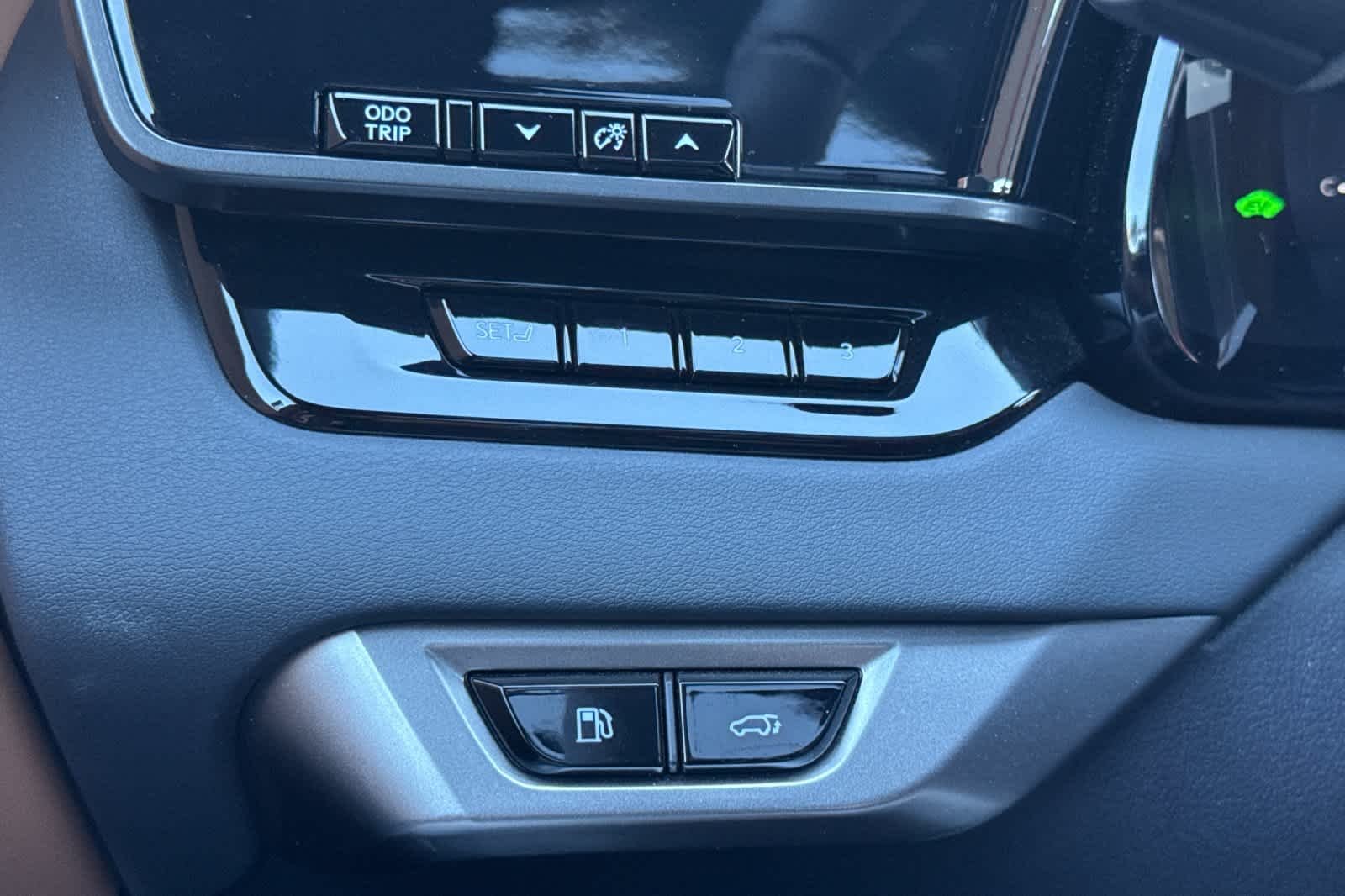 Certified Used 2026 Iridium Lexus Premium image 30