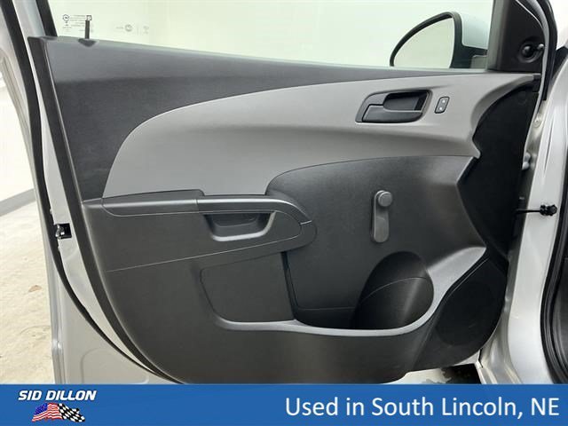 Used 2018 Silver Ice Metallic Chevrolet LS image 15
