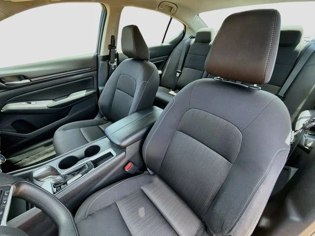 Used 2025 Black Nissan 2.5 SV image 21