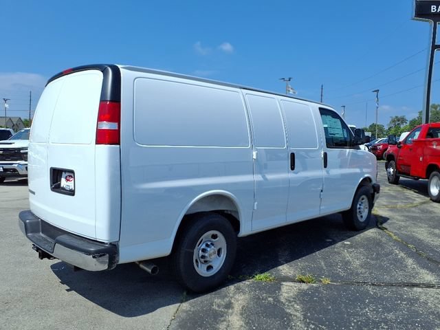 2025 Chevrolet Express Cargo Work Van - Photo 9