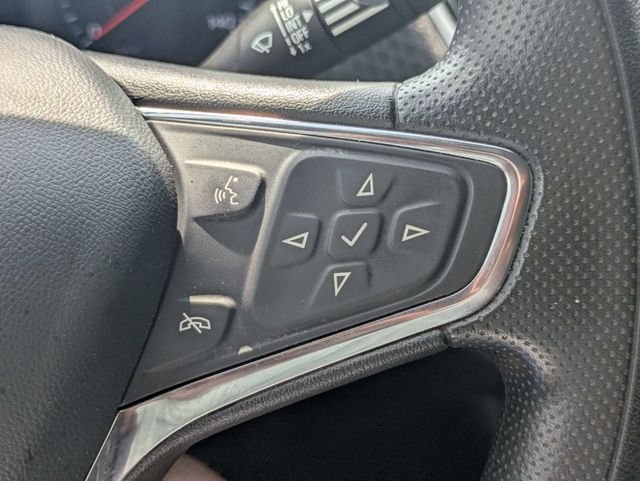 Used 2023 Gray Chevrolet LT image 23