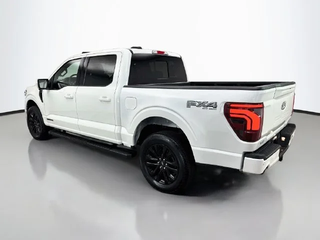 Used 2025 White Metallic Ford Lariat image 5