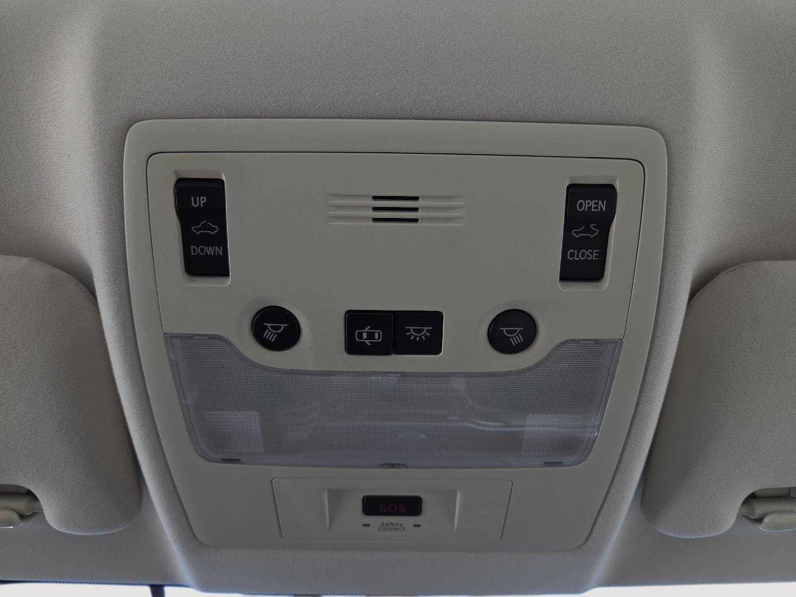Used 2013 Starfire Pearl Lexus Hybrid image 30