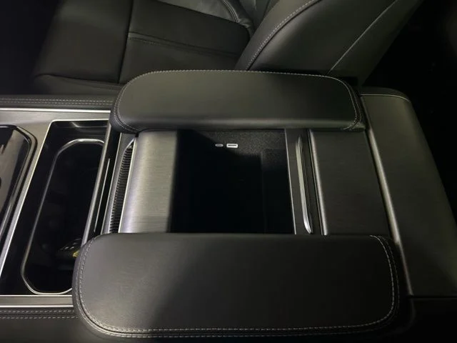 New 2026 High Gloss Black Exterior Paint Jeep Grand Wagoneer image 35