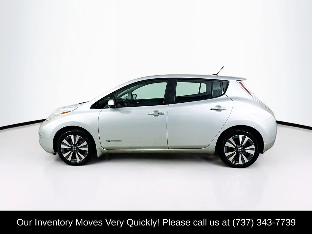 Used 2014 Brilliant Silver Nissan SL image 4