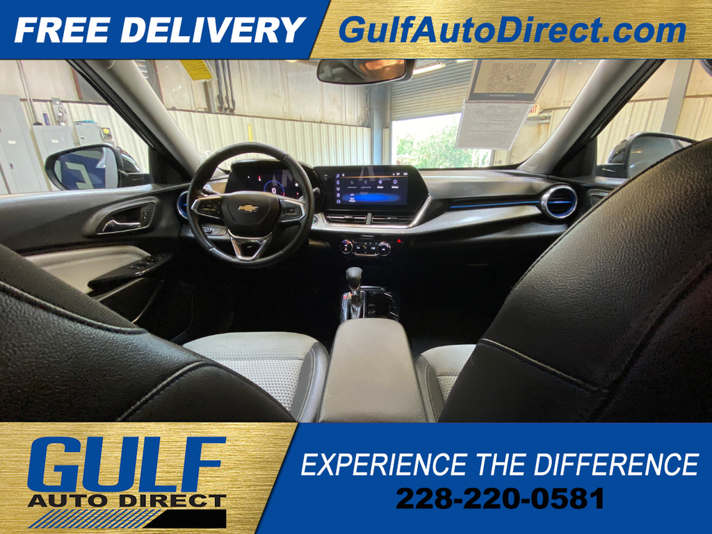 Used 2025 Black Chevrolet LT image 2