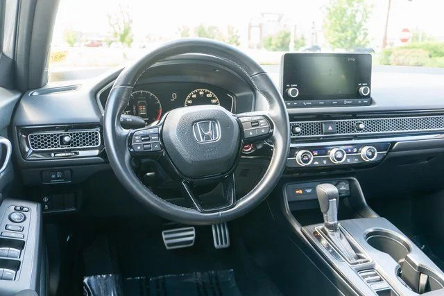 Used 2024  Honda Sport image 11