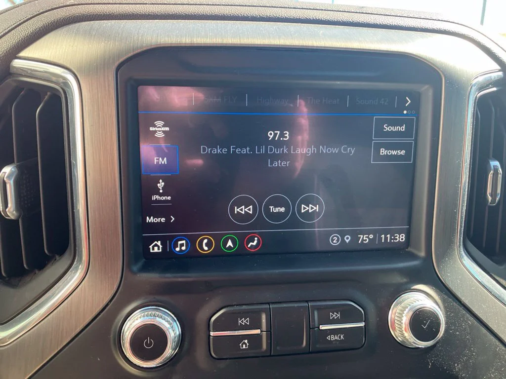 Used 2022 White GMC Denali image 14