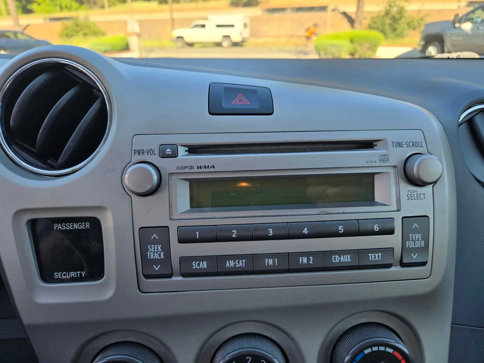 Used 2011  Toyota  image 12