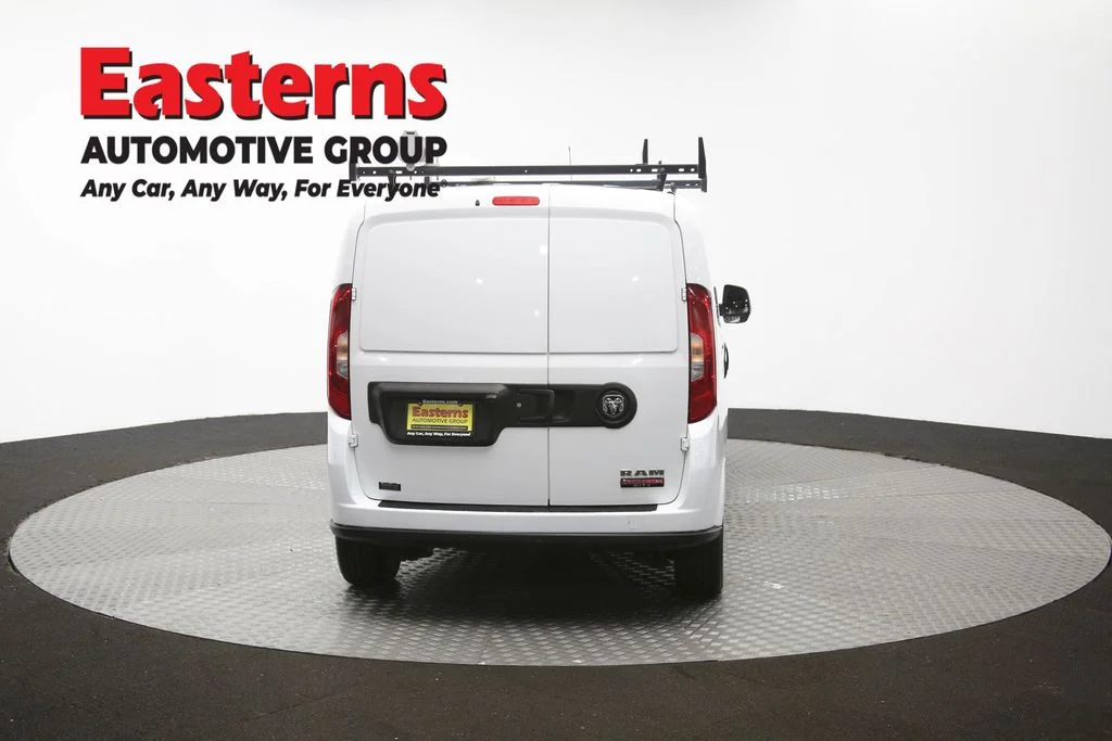 Used 2022 White Ram Base image 37