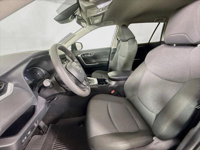 Certified Used 2025 SILVER SKY METALLIC Toyota  image 3