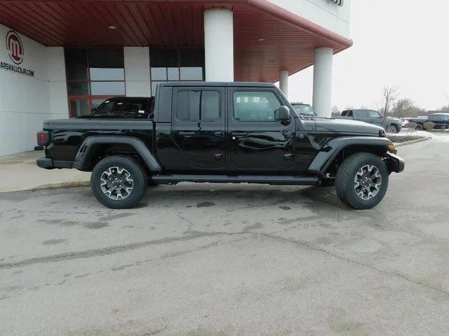 New 2026 Black Clear-Coat Exterior Paint Jeep Sahara image 29