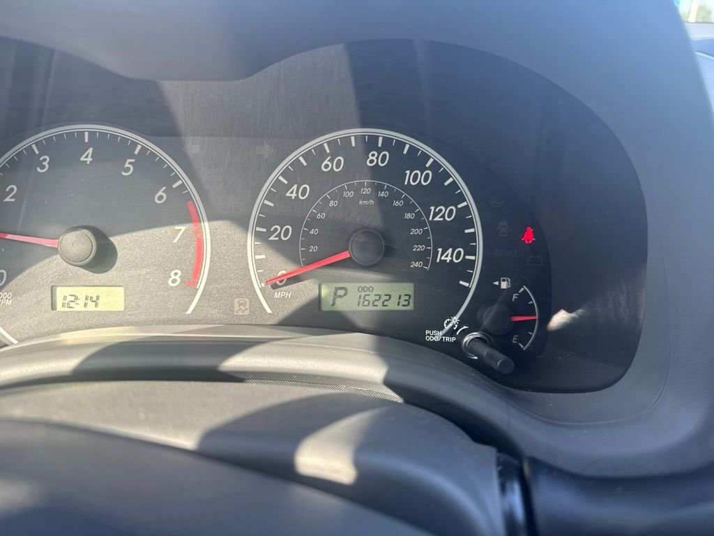 Used 2009  Toyota LE image 6