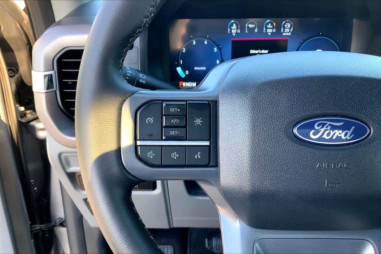 Used 2025 Iconic Silver Ford XLT image 24