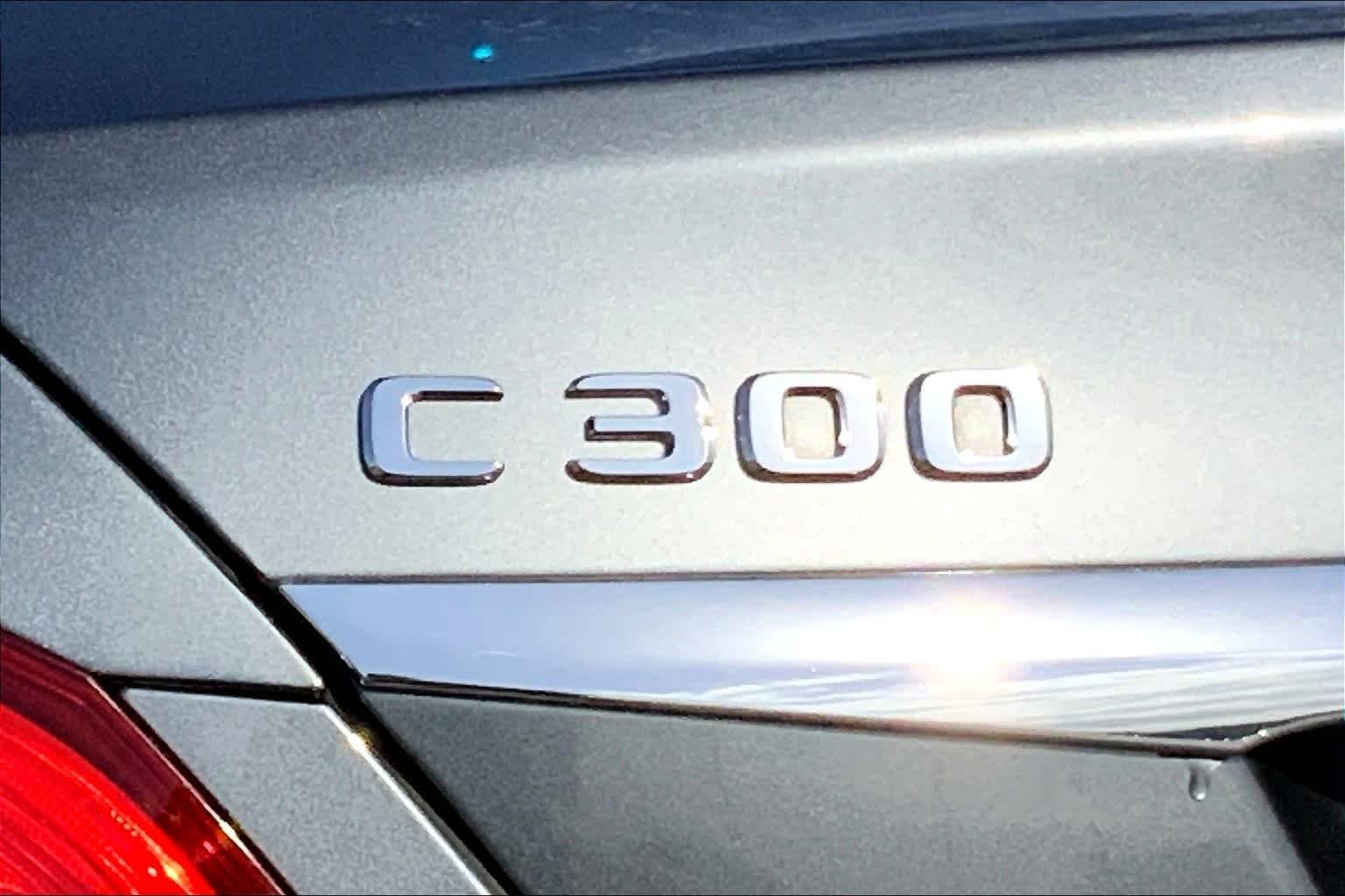 Used 2018 Selenite Grey Metallic Mercedes-Benz C 300 image 27