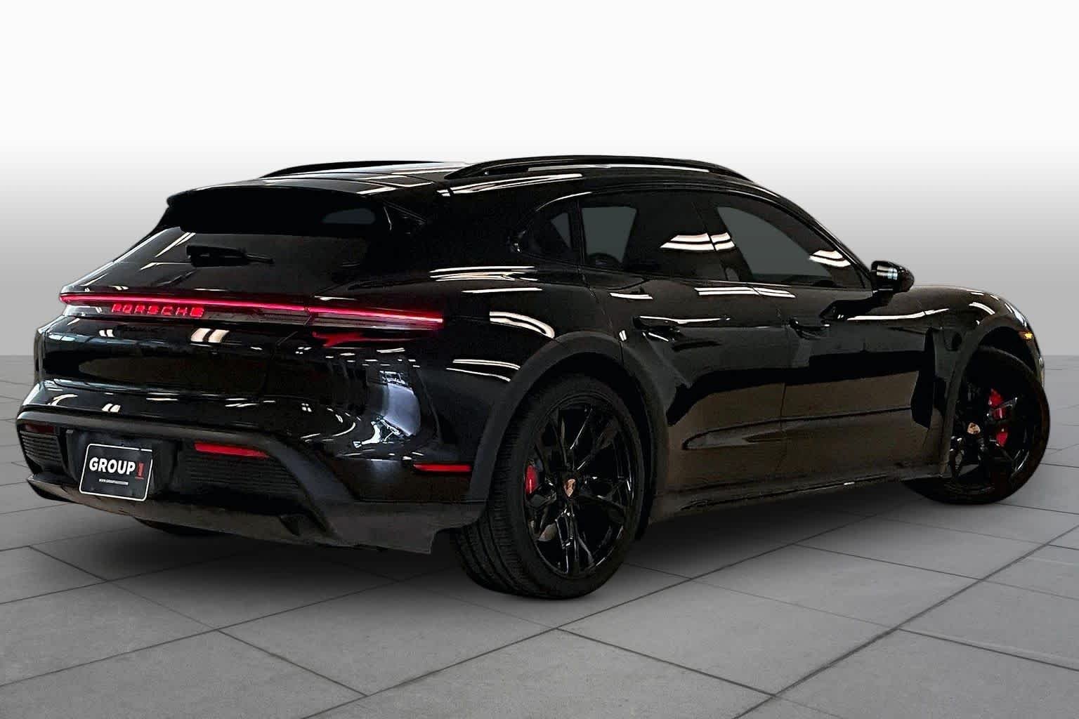 Used 2025 Black Porsche 4S image 11