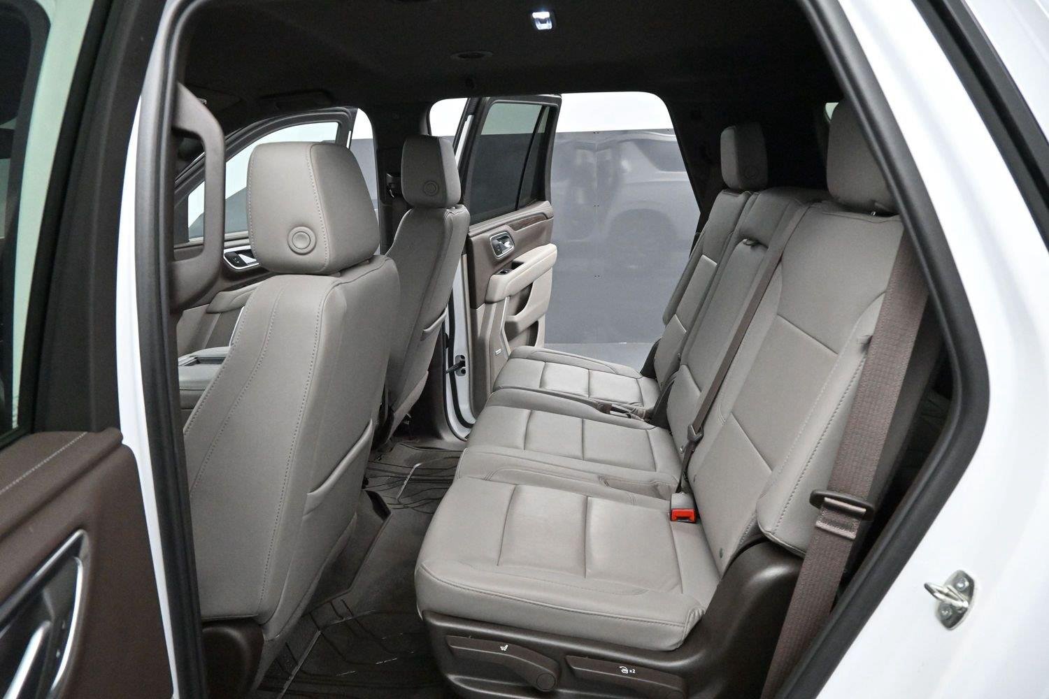Used 2024 Summit White Chevrolet LT image 30