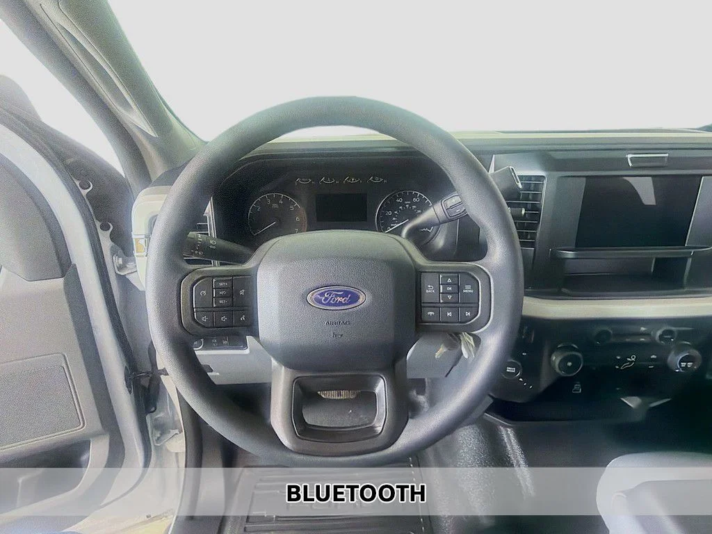 New 2026 Oxford White Ford F-250® XL image 4