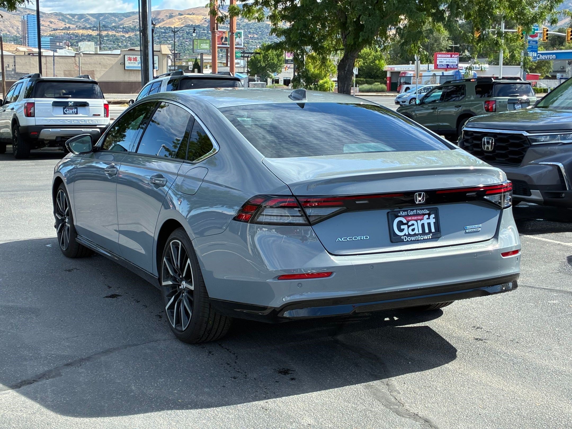 Certified Used 2025 Urban Gray Pearl Honda HYBRID TOURING image 7