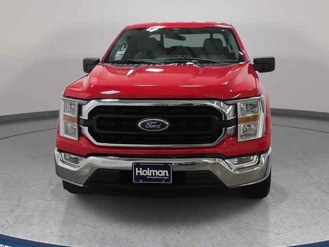 Used 2021 Red Ford XLT image 3