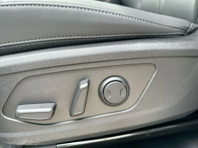New 2026 Wolf Gray Kia S image 16