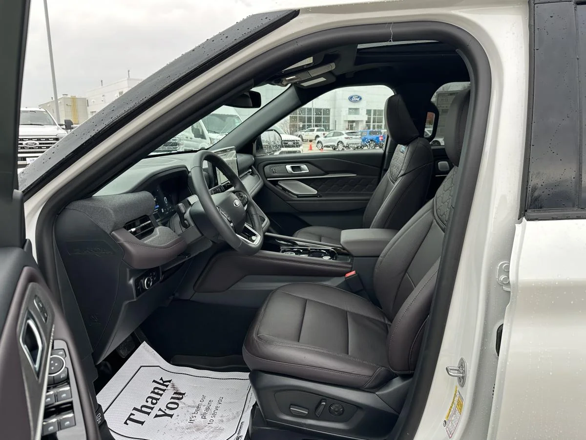 New 2026 White Ford Platinum image 11