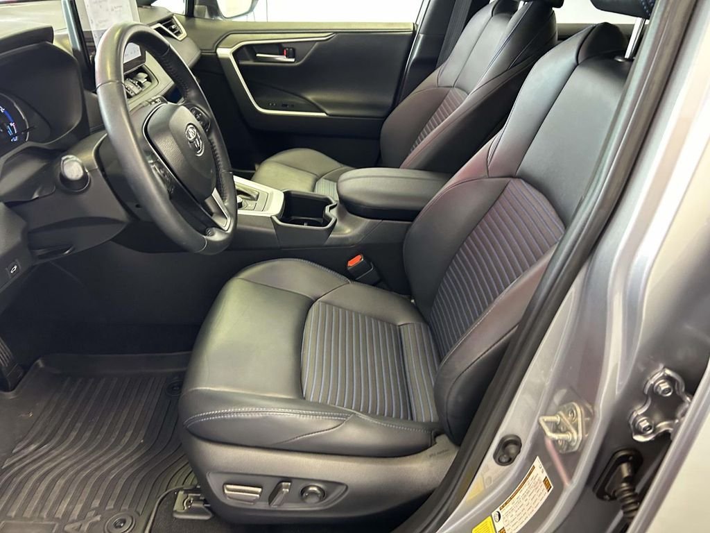 Certified Used 2025 Silver Toyota XSE image 17