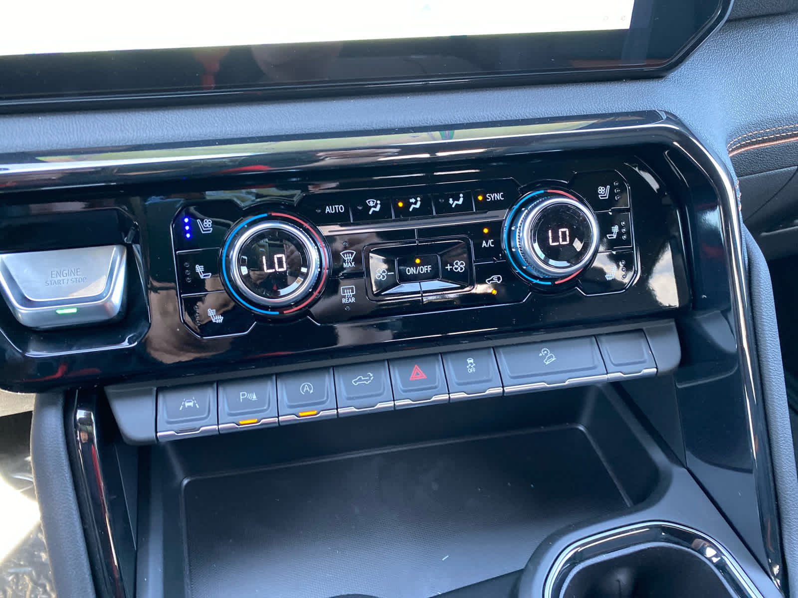 2026 GMC Sierra 1500 AT4 - Photo 18