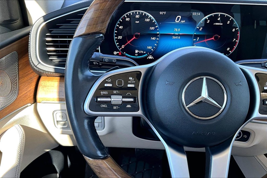 Used 2022 White Mercedes-Benz GLS 450 image 17