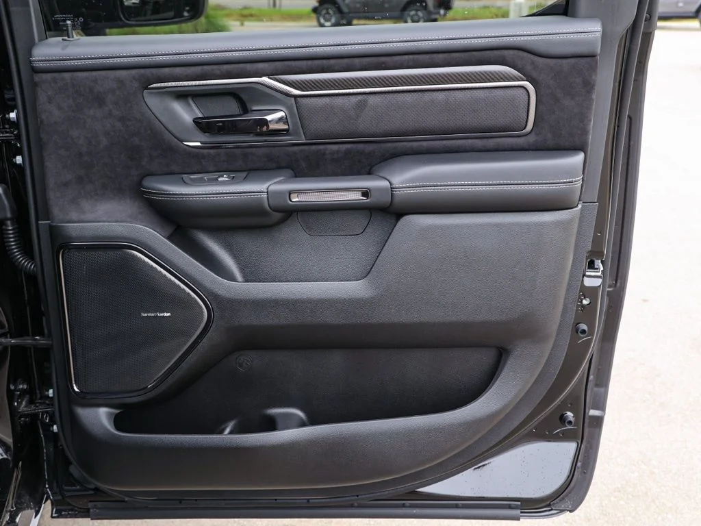 New 2026 Diamond Black Crystal Pearl-Coat Exterior Paint RAM RHO image 17