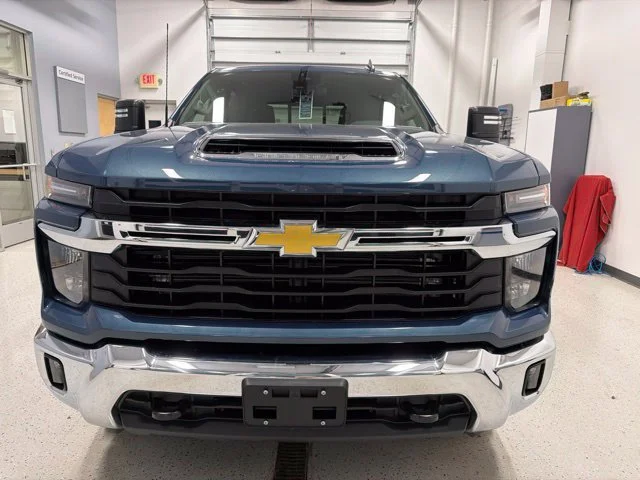 New 2026 Lakeshore Blue Metallic Chevrolet LT image 9