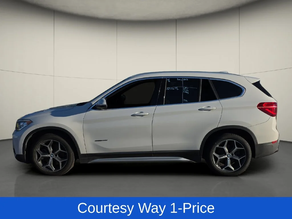 Used 2017 White BMW sDrive28i image 5